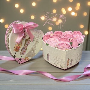 Szív alakú Paris box � rózsaszín örök rózsákkal - otthon & életmód - virágdekoráció - virágok - virágbox - Meska.hu