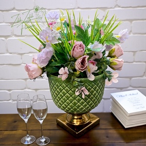 Zöld kaspós tavaszi kompozíció - otthon & életmód - virágdekoráció - virágdíszek - asztali virágdísz - Meska.hu