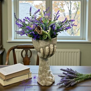 Kéz Formájú virág  Kaspó Kompozíció - otthon & életmód - virágdekoráció - virágdíszek - asztali virágdísz - Meska.hu