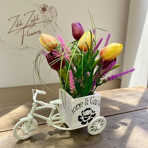 Tavaszi Tulipán Kompozíció � Vintage Biciklis Kaspó - ünnepi díszek, dekorációk - húsvéti díszek és dekorációk - húsvéti asztaldíszek - Meska.hu