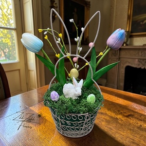 Nyuszis Húsvéti Asztaldísz Tulipánokkal, Ünnepi díszek, dekorációk, Húsvéti díszek és dekorációk, Húsvéti asztaldíszek, , MESKA