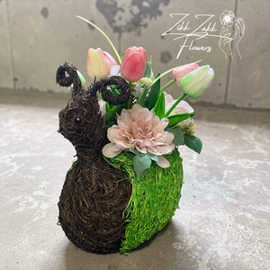 Csiga Kaspós Tulipános Tavaszi Virágkompozíció - otthon & életmód - dekoráció - asztal és polc dekoráció - asztaldísz - Meska.hu