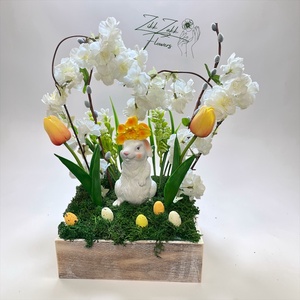 Nyuszis Tavaszi Virágkompozíció Fa Ládában - ünnepi díszek, dekorációk - húsvéti díszek és dekorációk - húsvéti asztaldíszek - Meska.hu