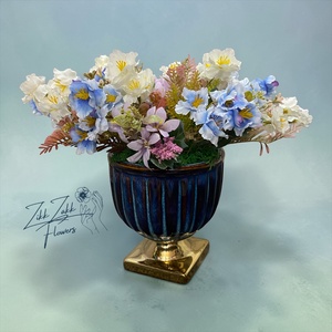 Kék Talpas Tavaszi Virágkompozíció - Meska.hu