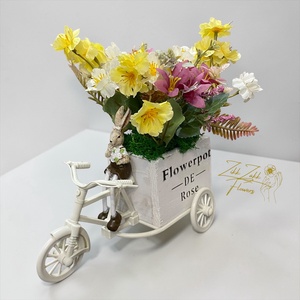 Nyuszis Biciklis Tavaszi Virágkompozíció - ünnepi díszek, dekorációk - húsvéti díszek és dekorációk - húsvéti asztaldíszek - Meska.hu