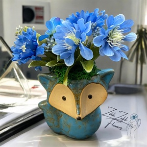 Kék virág kompozíció róka kaspóban - otthon & életmód - virágdekoráció - virágdíszek - asztali virágdísz - Meska.hu