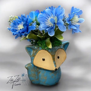 Kék virág kompozíció róka kaspóban - otthon & életmód - virágdekoráció - virágdíszek - asztali virágdísz - Meska.hu