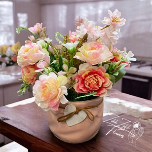 Pasztell rózsás örök virág kompozíció kaspóban - otthon & életmód - dekoráció - asztal és polc dekoráció - asztaldísz - Meska.hu