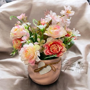 Pasztell rózsás örök virág kompozíció kaspóban - otthon & életmód - dekoráció - asztal és polc dekoráció - asztaldísz - Meska.hu