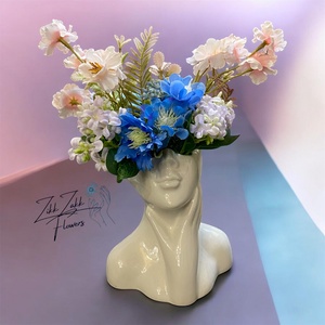Női fej kaspó virágkompozícióval - otthon & életmód - virágdekoráció - virágdíszek - asztali virágdísz - Meska.hu