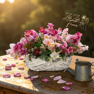 Nagy méretű virágkompozíció fonott kosárban - otthon & életmód - virágdekoráció - virágdíszek - asztali virágdísz - Meska.hu