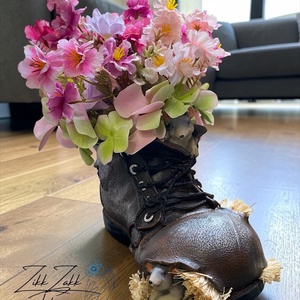 Rózsaszín tavaszi egeres bakancs kaspó (dús verzió) - Meska.hu