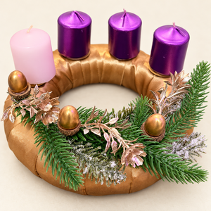 Adventi aranykoszorú � lila és rózsaszín gyertyákkal - Meska.hu