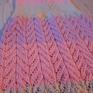 Tulipán kötött kislány ruha - ruha & divat - babaruha & gyerekruha - ruha - Meska.hu