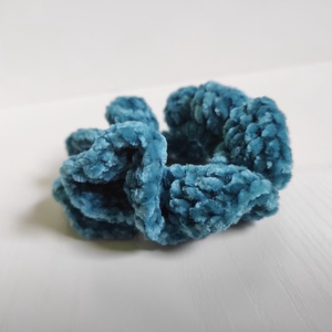 Horgolt plüss hajgumi - ruha & divat - hajdísz & hajcsat - hajgumi - Meska.hu