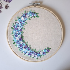 Hímzett kép - Holdfény virágai - Meska.hu