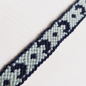 Hold karkötő - ékszer - karkötő - fonott karkötő - Meska.hu