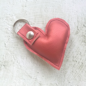 Szív alakú, textilbőr kulcstartó - táska & tok - kulcstartó & táskadísz - kulcstartó - Meska.hu