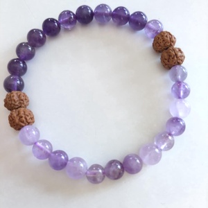 Ametiszt és rudraksha ásványkarkötő  - ékszer - karkötő - ásványkarkötő - Meska.hu