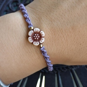 GYÖNGYÖM, GYÖNGYVIRÁGOM makramé karkötő  - ékszer - karkötő - fonott karkötő - Meska.hu