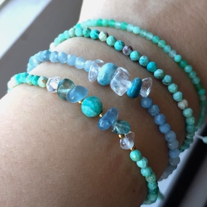 Fazettált perui türkiz ásványkarkötő  - ékszer - karkötő - ásványkarkötő - Meska.hu