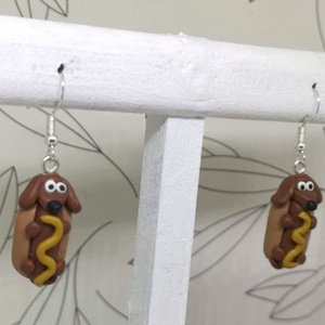 Cuki Hot Dog fülbevaló süthető gyurmából  - ékszer - fülbevaló - lógó fülbevaló - Meska.hu