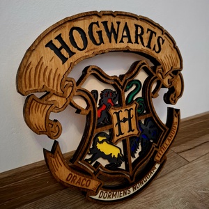 Harry Potter � Címeres falidísz  - otthon & életmód - dekoráció - fali és függő dekoráció - falra akasztható dekor - Meska.hu