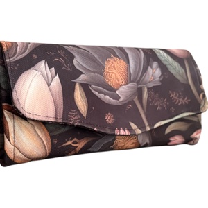 Elegáns virágmintás nagyméretű pénztárca  - Meska.hu