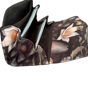 Elegáns virágmintás nagyméretű pénztárca  - táska & tok - pénztárca & más tok - pénztárca - női pénztárca - Meska.hu