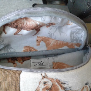 Lovas  övtáska -  - Meska.hu