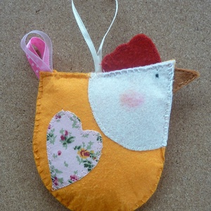 Tyúkanyó barkácsfilcből (narancssárga) - Meska.hu