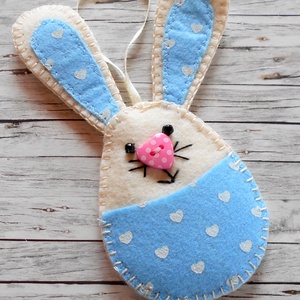 Zsebes nyuszi barkácsfilcből (világoskék-szivecskés), Otthon & Életmód, Dekoráció, Fali és függő dekoráció, Függődísz, Varrás, MESKA