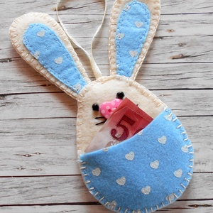 Zsebes nyuszi barkácsfilcből (világoskék-szivecskés) - otthon & életmód - dekoráció - fali és függő dekoráció - függődísz - Meska.hu