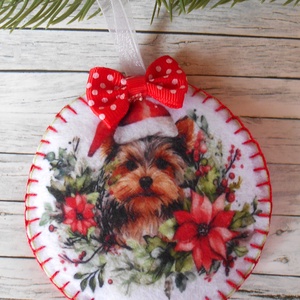 Yorki kutyusos karácsonyi bogyós ágakkal, mikulásvirággal kör alakú karácsonyfa dísz  - Meska.hu