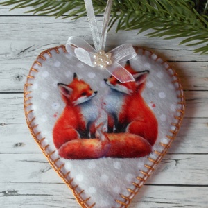 Szürke alapon róka mintás szív alakú karácsonyfadísz  - karácsony - karácsonyi lakásdekoráció - karácsonyfadíszek - Meska.hu