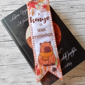 Őszies Capybarás könyvjelző A könyv a lélek orvossága felirattal  - könyv & zene - könyvjelző - Meska.hu