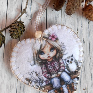 Szőke kislány bagollyal 1. / Vintage stílusú szív alakú karácsonyfadísz , Karácsony, Karácsonyi lakásdekoráció, Karácsonyfadíszek, Varrás, MESKA