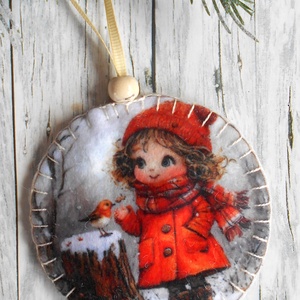 Kislány madárkával 5.kör alakú karácsonyfadísz , Karácsony, Karácsonyi lakásdekoráció, Karácsonyfadíszek, Varrás, MESKA