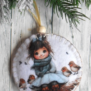 Kislány madárkával 8.kör alakú karácsonyfadísz , Karácsony, Karácsonyi lakásdekoráció, Karácsonyfadíszek, Varrás, MESKA