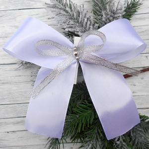 Fehér-ezüst színű csipeszes masni, karácsonyfára  - karácsony - karácsonyi lakásdekoráció - karácsonyfadíszek - Meska.hu