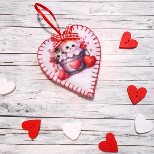 Cica 5: valentin napi, kölyökcicás szív , Otthon & Életmód, Dekoráció, Fali és függő dekoráció, Függődísz, Varrás, MESKA