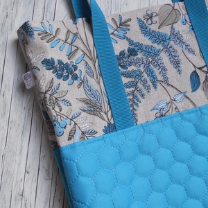 Nagyméretű türkizkék, natúr alapon türkizkék levél-virág mintás válltáska - táska & tok - kézitáska & válltáska - nagy pakolós táska - Meska.hu