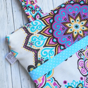 Fehér alapon pink-fekete-sárga-türkizkék mandala mintás válltáska - táska & tok - kézitáska & válltáska - válltáska - Meska.hu