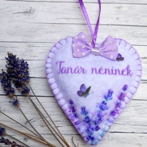 Tanár néninek pedagógus napra/Iskolai búcsúztatóra készült levendulás szív, Otthon & Életmód, Dekoráció, Fali és függő dekoráció, Függődísz, Varrás, MESKA