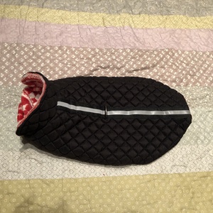 Kutyaruha mintás wellsoft béléssel fekete-mintás - otthon & életmód - kisállatoknak - kutyáknak - kutya ruházat - Meska.hu