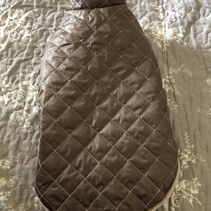Kutyaruha wellsoft  béléssel mogyoró-drapp 35 cm - otthon & életmód - kisállatoknak - kutyáknak - kutya ruházat - Meska.hu