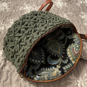 Oliva horgolt crossbody táska,övtáska - táska & tok - kézitáska & válltáska - válltáska - Meska.hu