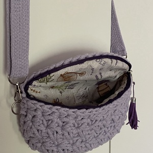 Púder rózsaszín és levendula horgolt crossbody táska - táska & tok - kézitáska & válltáska - válltáska - Meska.hu
