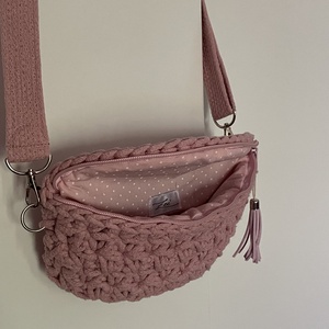 Púder rózsaszín és levendula horgolt crossbody táska - táska & tok - kézitáska & válltáska - válltáska - Meska.hu