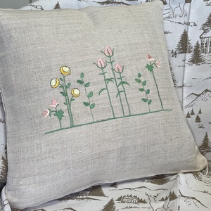 Vászon párnahuzat gépi hímzéssel, Otthon & Életmód, Lakástextil, Párna & Párnahuzat, Díszpárnahuzat, Hímzés, Varrás, MESKA